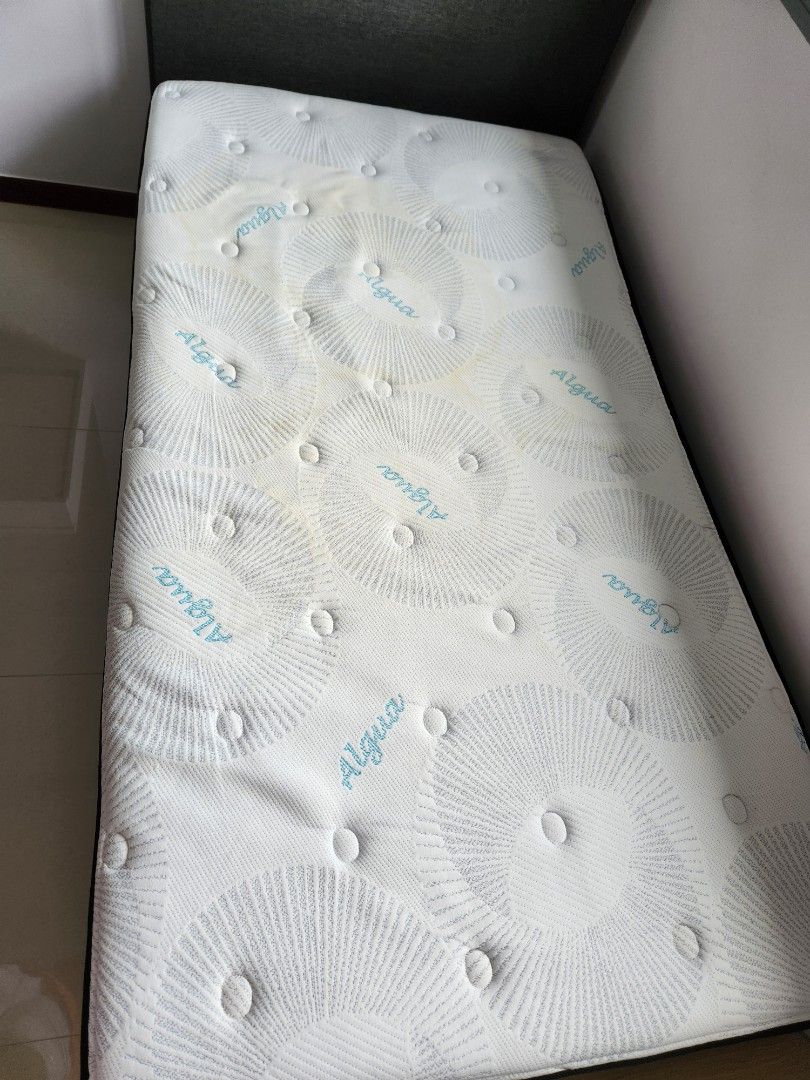 Hennsley Alqua Mattress (With Divan, 1 Set of Tencel Bedsheet) (Category: Bed Frames & Mattresses) located in Singapore. Submitted by yin0_0 (Listing ID 1393883397, Image 2). Description: - Hennsley Alqua mattress - Quilted white top with unique pattern, excellent support - Black sides with side handles - Grey Divan - 1 set of lightly used Tencel bedsheet (Hooga) - 1 set of lightly used mattress protector - Please view photos for details - Self-c