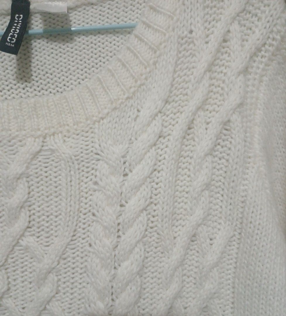 H&M Cable Knitted White Longsleeved Shirt (Category: Others Tops) located in Tarlac. Submitted by animerika565 (Listing ID 1393996466, Image 1). Description: RFS: Decluttering & its not my size anymore, not ukay bought from Marquee Mall size on tag : M H : 20 inches W from front : 22 inches Shoulders : 17 inches Sleeves L: 25 inches Sleeves W: 5 1/2 inches item is stretchy MOP: Gcash delivery: J&T.