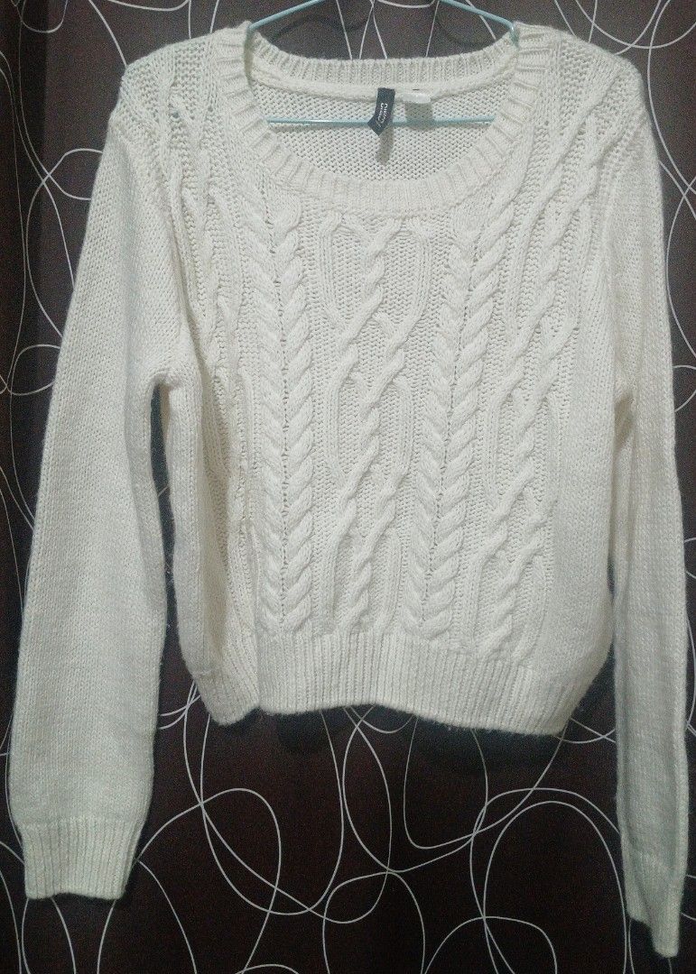 H&M Cable Knitted White Longsleeved Shirt (Category: Others Tops) located in Tarlac. Submitted by animerika565 (Listing ID 1393996466, Image 3). Description: RFS: Decluttering & its not my size anymore, not ukay bought from Marquee Mall size on tag : M H : 20 inches W from front : 22 inches Shoulders : 17 inches Sleeves L: 25 inches Sleeves W: 5 1/2 inches item is stretchy MOP: Gcash delivery: J&T.
