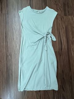 (Category: ) located in . Submitted by amescloset.preloved (Listing ID 1393875321, Image 1). Description: .