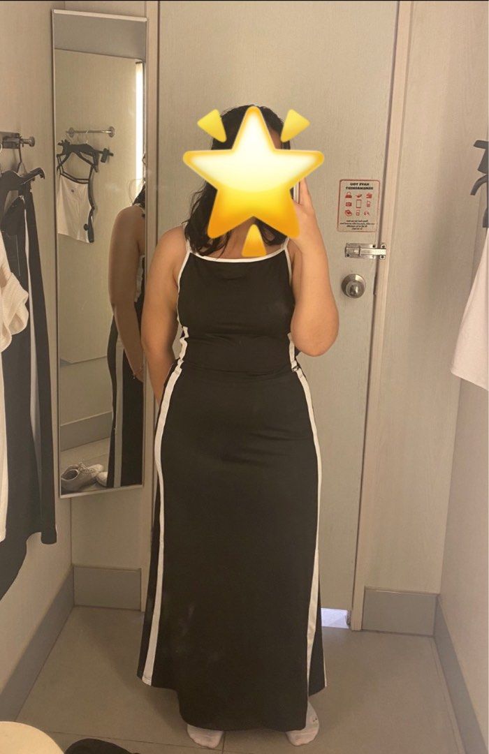 H&M Racer Skirt Stripe (Category: Skirts) located in Quezon City. Submitted by deltrysh (Listing ID 1393915393, Image 2). Description: -Brand: H&M -Black racer skirt with white stripe -Good as new -No flaws -Size on tag: M (oversized; product best fits L-XL) -can DM for more pics -rfs: decluttering .