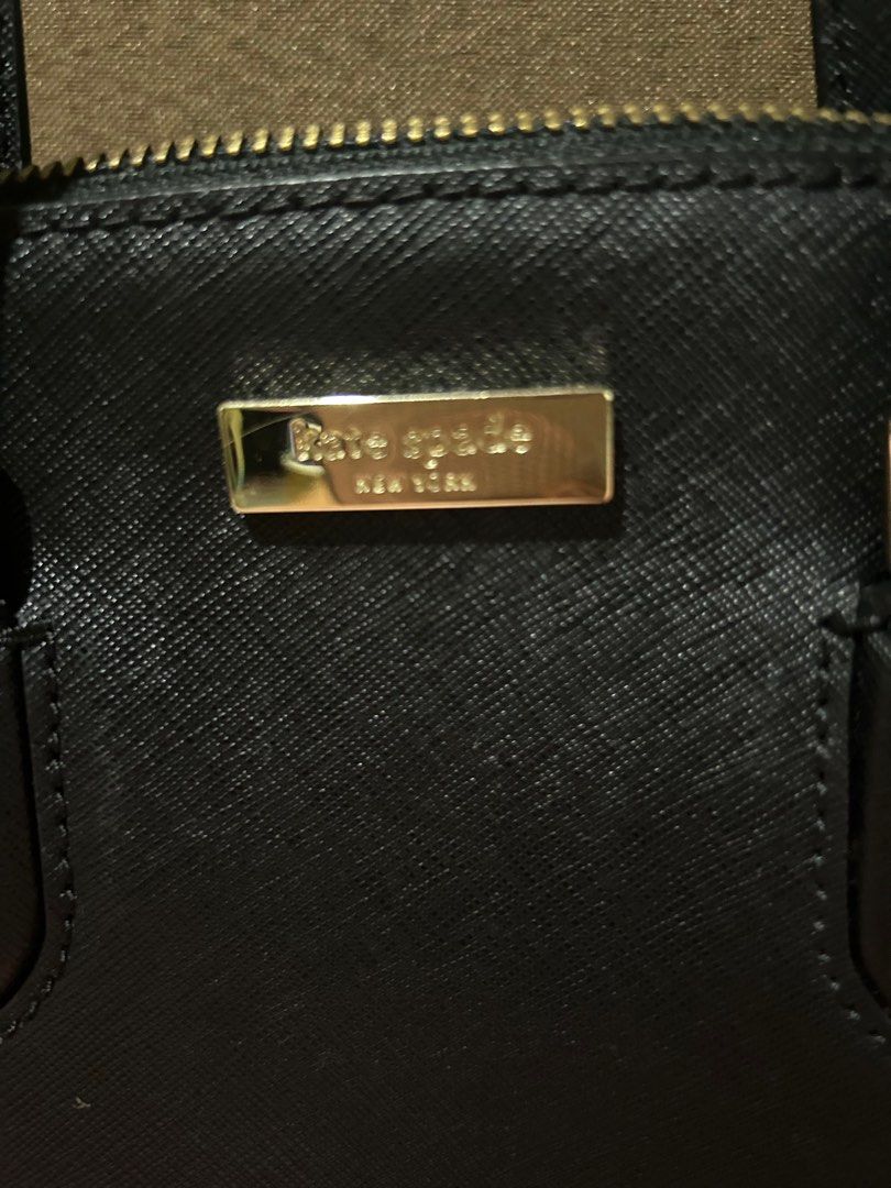 Kate Spade (Category: Luxury Bags & Wallets) located in Rizal. Submitted by declutter101s (Listing ID 1393849020, Image 2). Description: Like new Nothing to discuss because of no flaws Guaranteed authentic .