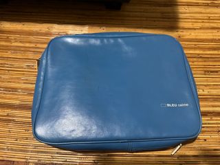 (Category: ) located in . Submitted by preloved_thingys (Listing ID 1393948814, Image 1). Description: .