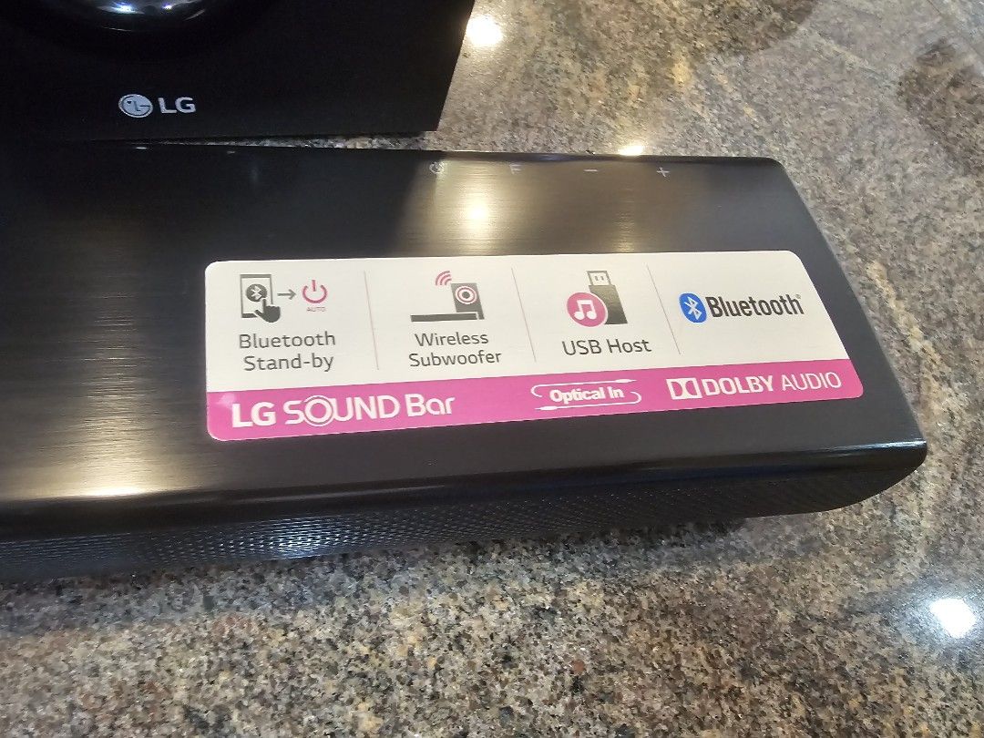 LG Soundbar with Wireless Subwoofer63825887639811111