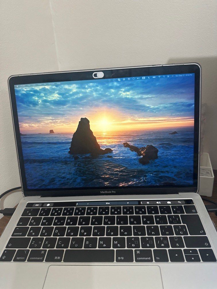 MACBOOK 2018 PRO (Category: Laptops & Notebooks) located in Quezon City. Submitted by mapollo (Listing ID 1393930943, Image 1). Description: Needs battery service aside from that everything else is fine. 512 GB with touchbar.