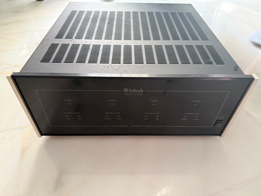 McIntosh MC7108 power amplifier63825887432066110