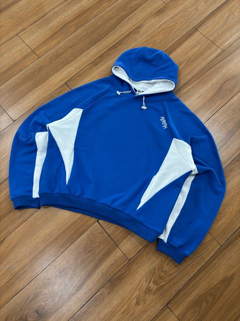 Mertra Tracksuit (Category: Sets & Coordinates) located in Manila. Submitted by ghostrideblurr (Listing ID 1393982291, Image 3). Description: Mertra Tracksuit.
