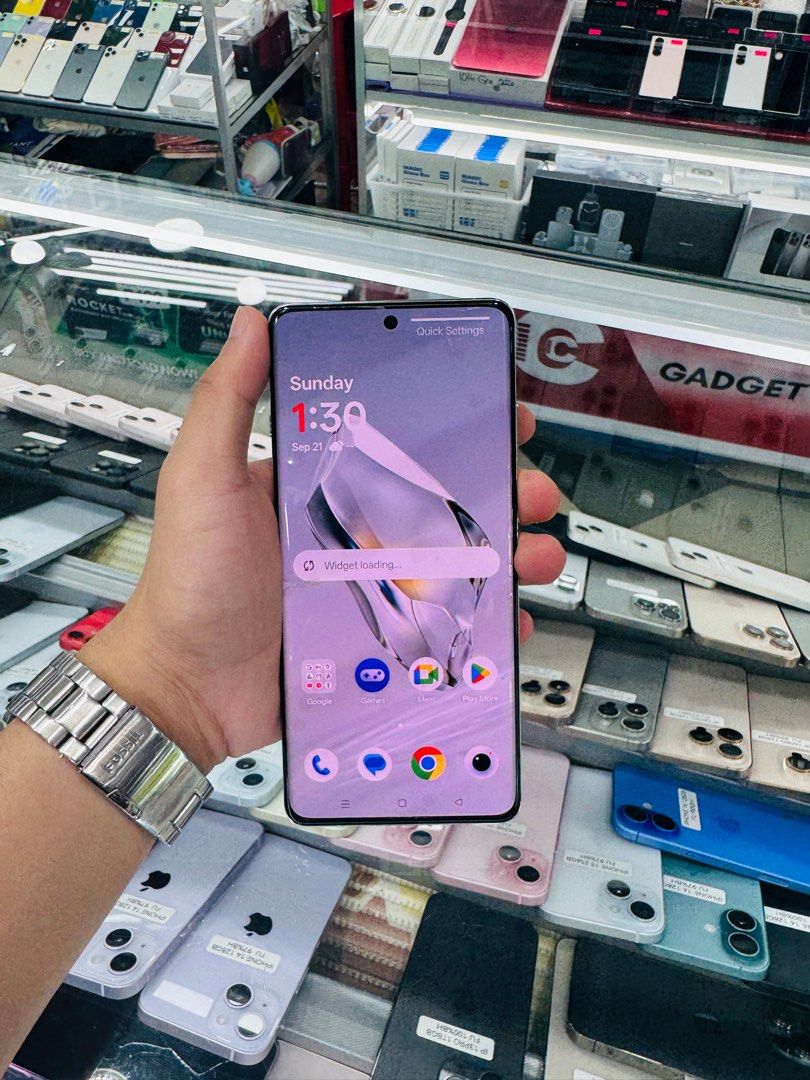 OnePlus 12 5G 12/256GB Openline (Category: Android Others) located in San Juan City. Submitted by Khalidmgdla08 (Listing ID 1393863517, Image 3). Description: FOR SALE | TRADE/SWAP Price: 25,999 On hand: OnePlus 12 5G✔️ 12/256GB ✔️ OPENLINE ✔️ 100% Original ✔️ 99% Makinis ✔️ 99% Smooth ✔️ NOT REFURB ✔️ NO HIDDEN ISSUES ✔️ NEVER BEEN REPAIRED ✔️ TEST TO SAWA✔️ FREE 3-UTOOLS ✔️ ANY MODEL OF IPHONE AND SAMSUNG ARE AVAILABLE! ✨ We accept: 🔹Cash 🔹Gc