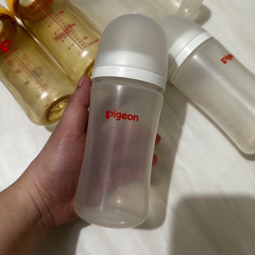 Pigeon wide neck bottle (Category: Breastfeeding & Bottle Feeding) located in Las Pinas. Submitted by apdeclutter (Listing ID 1393857858, Image 3). Description: Pigeon wide neck bottles only 250 each 1200 if take all .