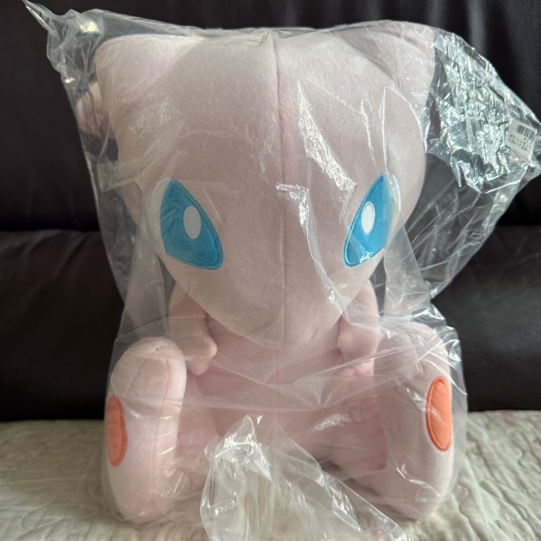 Pokemon Mew 寵物小精靈 夢夢公仔, 興趣及遊戲, 玩具 & 遊戲類 - Carousell
