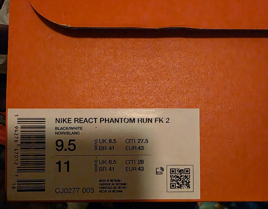 REACT PHANTOM RUN FLYKNIT 2 (Category: Sneakers) located in Marilao. Submitted by kick_oh (Listing ID 1393940192, Image 2). Description: for sale used once (10 mins lng) Nike React Phantom Run Flyknit 2 black/white/noir size 9.5 US Men (snug fit) condition: 9.7 or better, almost brand new sinuot and nilakad lng sa mall for 10 minutes. nagpalit na agad ng Crocs right after. The fit is too snug for me. No Issues, super fresh like new. very good dea