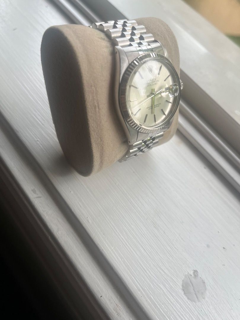 Rolex 16014 (Category: Luxury Watches) located in Quezon City. Submitted by jamesashleyservices (Listing ID 1393940962, Image 2). Description: Rolex Datejust 1988 White Gold Fluted Bezel Based in Cebu.