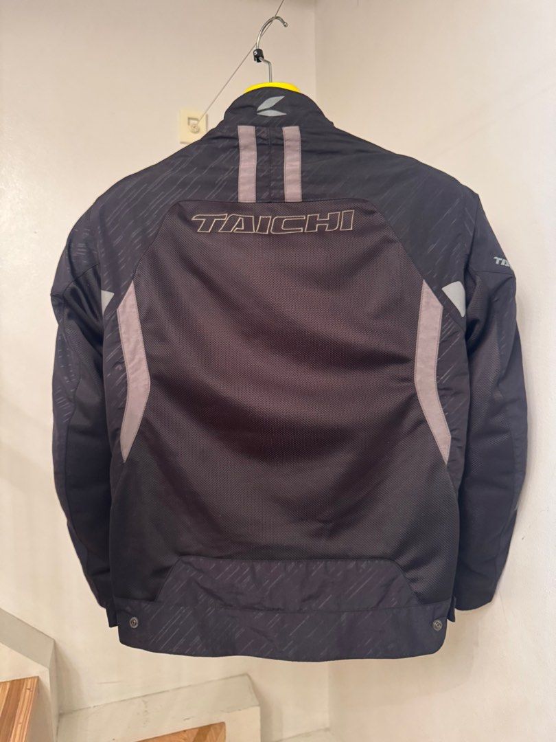 RS Taichi Motorcycle Jacket (Category: Coats, Jackets and Outerwear) located in Makati City. Submitted by basketbolero (Listing ID 1393914508, Image 3). Description: for sale! RS Taichi Motorcycle Protective Jacket (RS Taichi Torque Mesh) Small (160-167cm height) merong elbow, shoulder, chest, at back protector (upgraded ang back protector) Pick up at Washington St. Makati .
