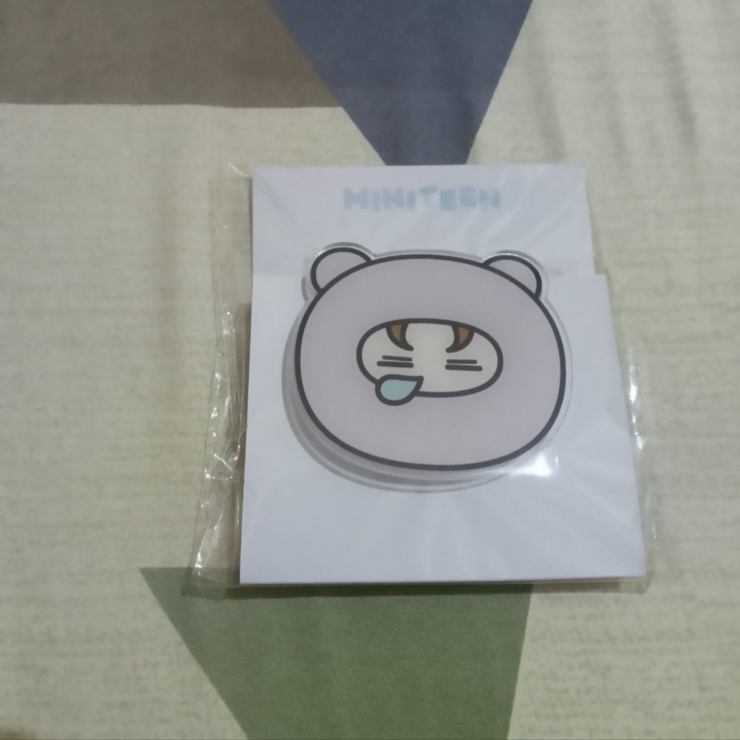Seventeen Miniteen - Griptok (Vernon / Nonver) (Category: Designer & Blind Box Toys) located in Quezon City. Submitted by lemon_jusu (Listing ID 1393932574, Image 1). Description: 🍋 Seventeen Miniteen - Griptok (Nonver) 🍋 💎 Availability: On hand, unused 💎 Bought at Seventeen Official Character Pop-up in Manila 🤝 Send an offer with the listed price when buying. No lowballers please. 💰 MOP: GCash / Maya / Bank transfer 💰 DOP: allowed for mul