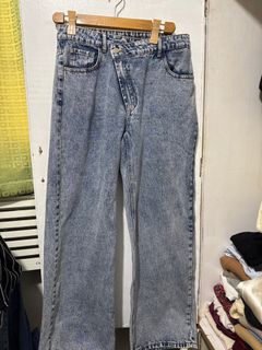 (Category: ) located in . Submitted by maesells94 (Listing ID 1393836898, Image 1). Description: .