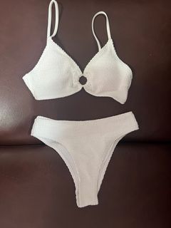 (Category: ) located in . Submitted by m1ng__ (Listing ID 1384590997, Image 1). Description: .