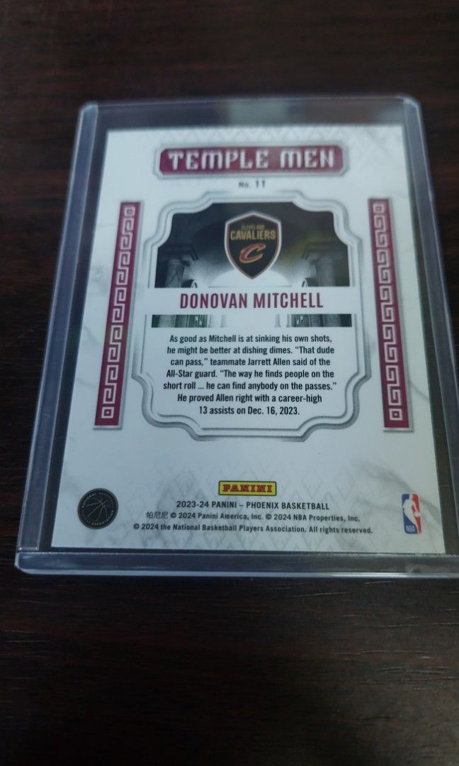 Temple Men Donovan Mitchell (Category: Sneakers) located in Quezon City. Submitted by ronnelbfilio51311 (Listing ID 1393819253, Image 2). Description: .