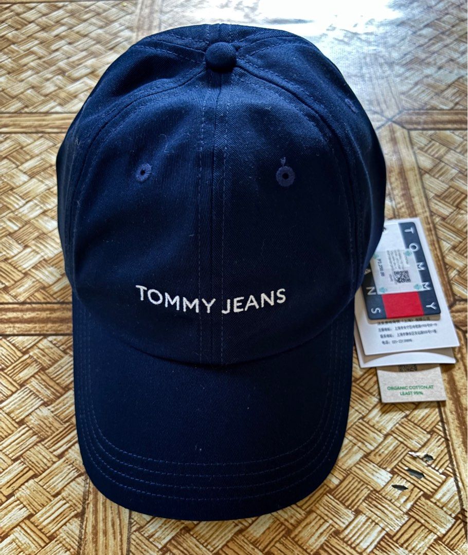 Tommy Hilfiger Cap (Category: Caps & Hats) located in Bacoor. Submitted by jayps07 (Listing ID 1393886459, Image 1). Description: Selling brand new original tommy jeans cap Complete with tag.