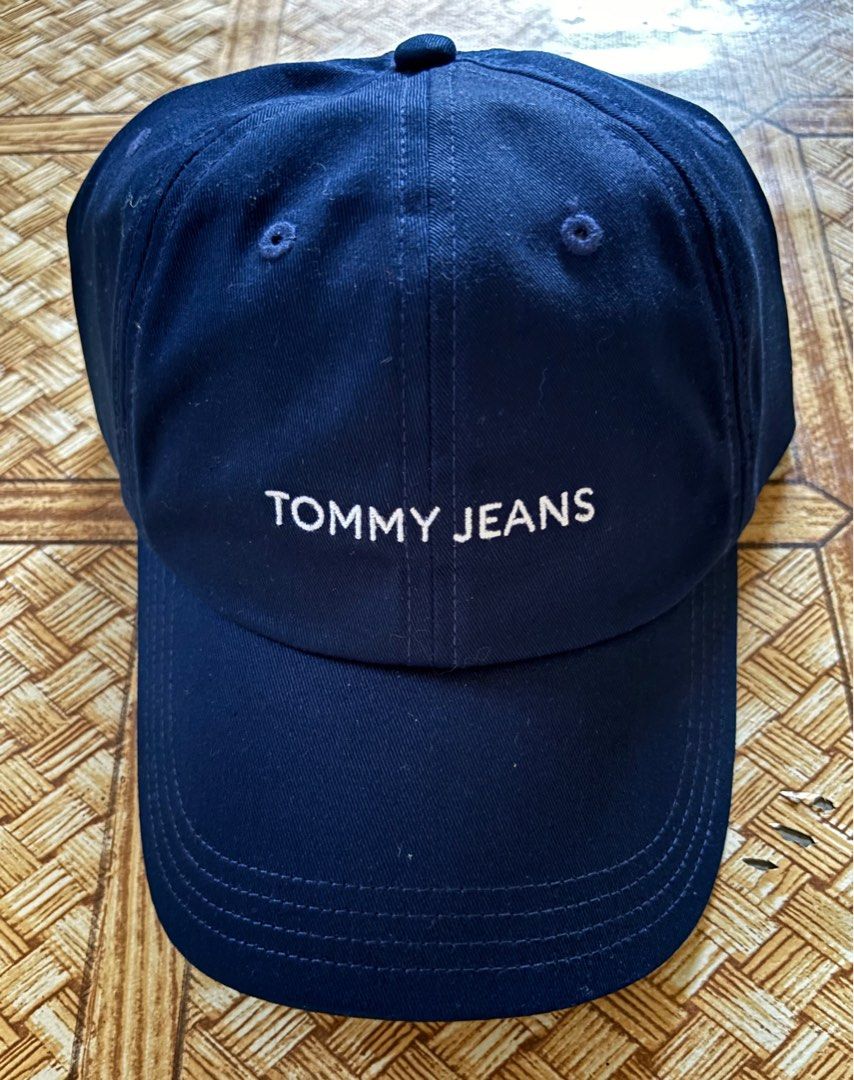 Tommy Hilfiger Cap (Category: Caps & Hats) located in Bacoor. Submitted by jayps07 (Listing ID 1393886459, Image 2). Description: Selling brand new original tommy jeans cap Complete with tag.