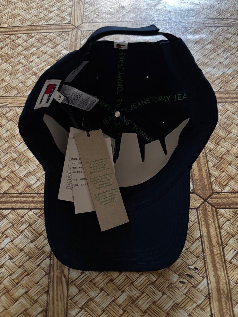 Tommy Hilfiger Cap (Category: Caps & Hats) located in Bacoor. Submitted by jayps07 (Listing ID 1393886459, Image 3). Description: Selling brand new original tommy jeans cap Complete with tag.