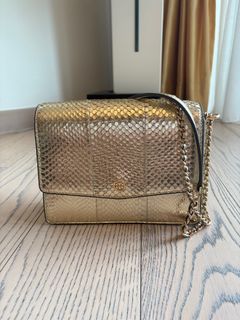 （分類：）位於 。 由 chilyn3821 提交（商品編號 1393965552，圖片 1）。簡介： 。