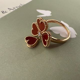 （分類：）位於 。 由 geoffreyhoman 提交（商品編號 1393842830，圖片 1）。簡介： 。
