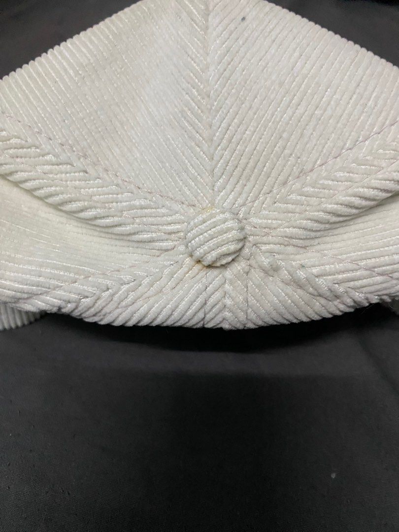 Vintage Corduroy Spurs Nba Cap (Category: Caps & Hats) located in Manila. Submitted by carbrymnl (Listing ID 1393865472, Image 3). Description: This cap is vintage so please do manage your expactation. Issues Top botton yelow stain like rust stain Color Bleeding both side Need Reshape.