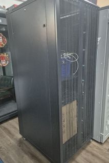 (Category: ) located in . Submitted by refurb_refresh (Listing ID 1394081073, Image 1). Description: .
