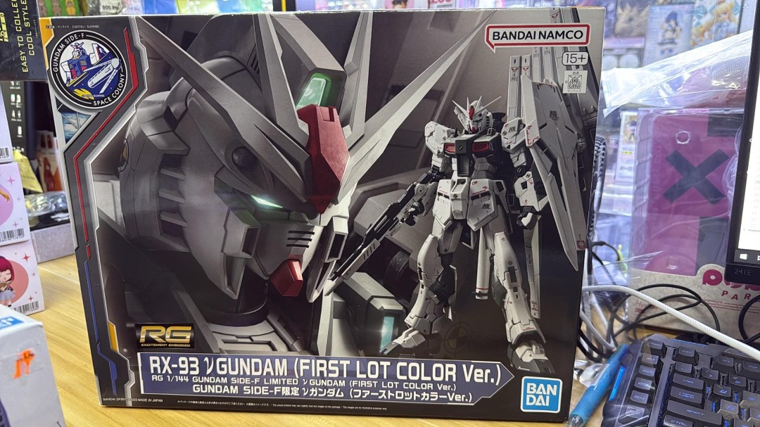 全新 Bandai RG RX-93 V Gundam First Lot Color Ver 福岡限定 V高達 牛高達 高達 模型, 興趣及 ...