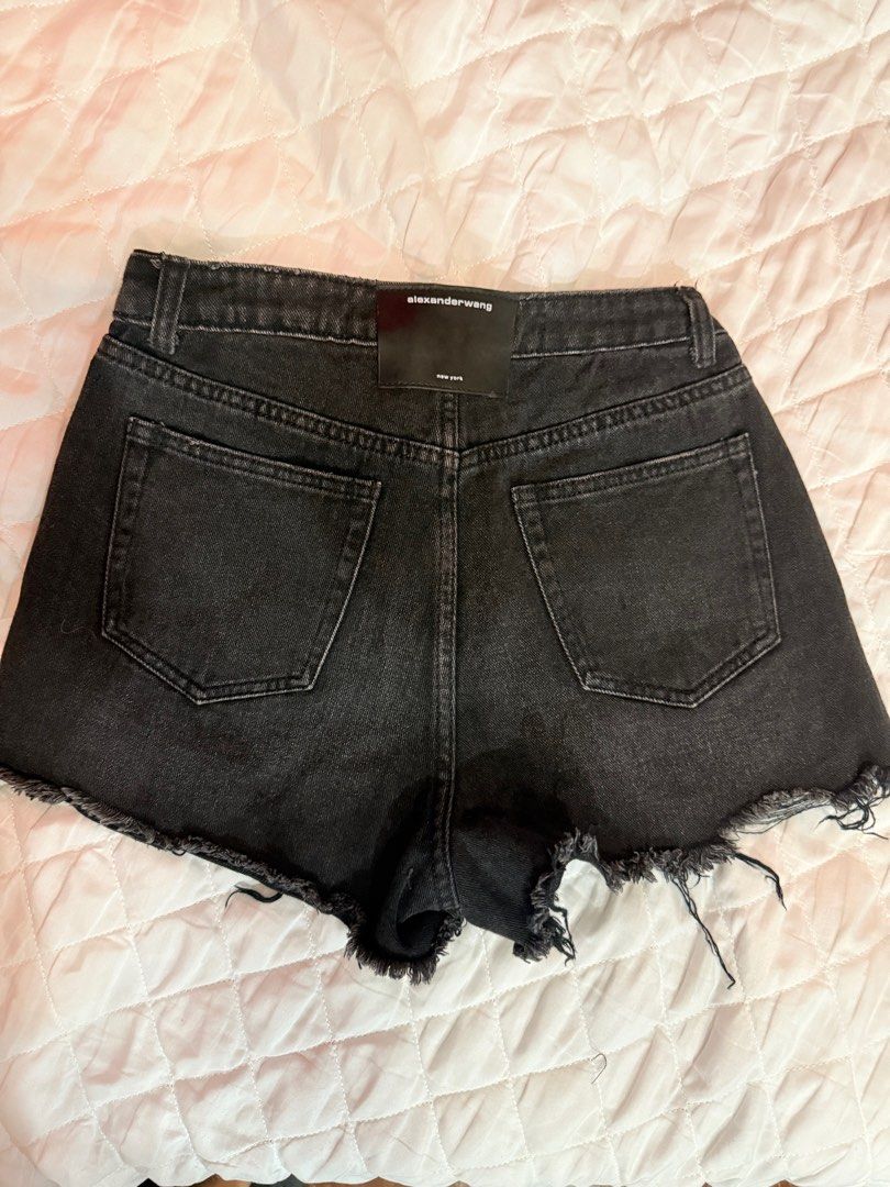 Alexander Wang Tattered Shorts (Category: Shorts) located in Cavite. Submitted by oldthreadsz (Listing ID 1394058739, Image 2). Description: Size 26-27 Lenght 14.