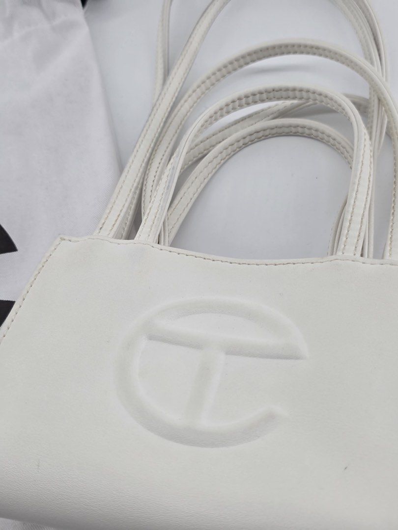 AUTHENTIC White Telfar Small Bag (Category: Luxury Bags & Wallets) located in Caloocan City. Submitted by vinnnccc (Listing ID 1394111611, Image 2). Description: With Dustbag.