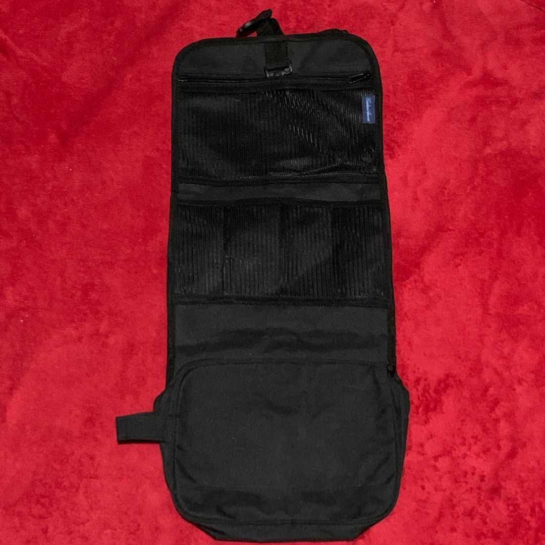 Black Organizer (Category: Accessory Holder, Box & Organizers) located in Quezon City. Submitted by heyletsdeclutter (Listing ID 1394190184, Image 1). Description: 🛍️ Black Storage Organizer Bag 🛍️ Excellent used condition 🛍️ Best used for toiletries and other things.