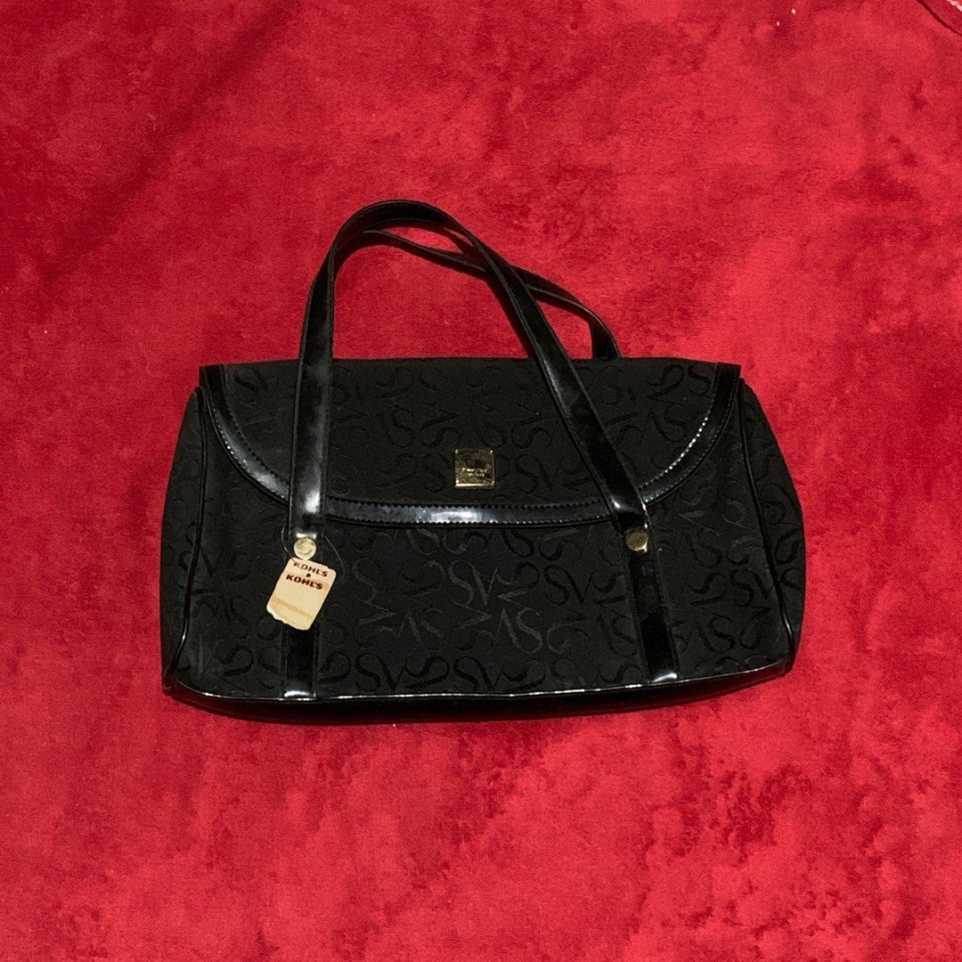 Black Shoulder Bag (Category: Shoulder Bags) located in Quezon City. Submitted by heyletsdeclutter (Listing ID 1394190303, Image 1). Description: 🛍️ Black Shoulder Bag 🛍️ Not used.