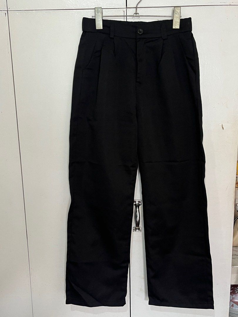 Black Trouser (Category: Jeans) located in Marilao. Submitted by dnncsd (Listing ID 1394072630, Image 3). Description: Black Trouser Size 28-29 Length 38” .