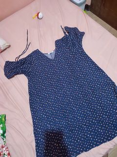 (Category: ) located in . Submitted by favoredpreloved (Listing ID 1394087851, Image 1). Description: .