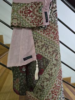 (Category: ) located in . Submitted by mama_sha_preloved_items (Listing ID 1394108330, Image 1). Description: .