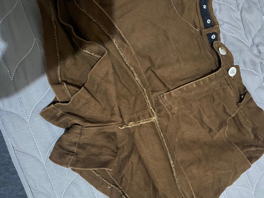 brown mini skort soft denim (Category: Skirts) located in Los Banos. Submitted by oddklay (Listing ID 1394041022, Image 3). Description: size 25-28.