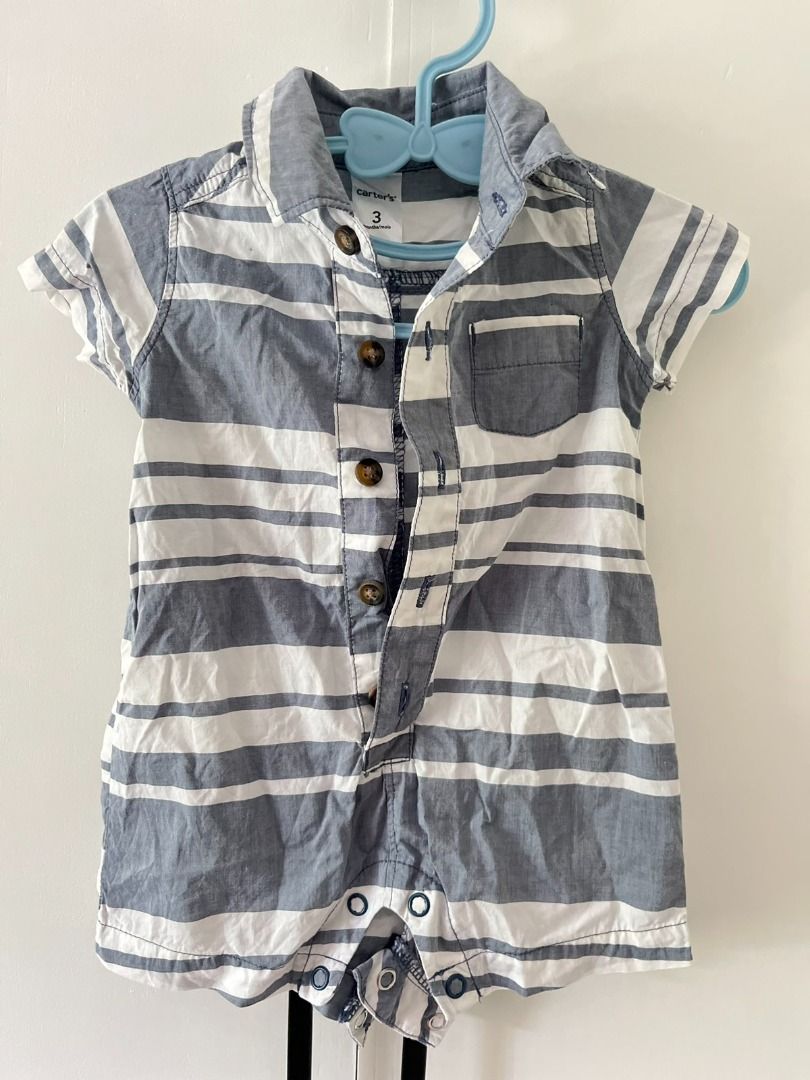 Carter's Striped Romper 3 Months (Category: Babies & Kids Fashion) located in Quezon City. Submitted by gianna30 (Listing ID 1394064363, Image 1). Description: - Carter's baby romper - Size: 3 months - Color: Blue and white stripes - Design: Short sleeves, collared neckline - Closure: Button-down front and snaps at the bottom - Features: Chest pocket ❇️Preloved po ito. Manage your expectations. ❇️Last Price Posted. ❌ No meet up ❌ No to bogus buye