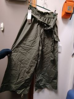 （分類：）位於 。 由 silenthorse_e41acb 提交（商品編號 1394077476，圖片 1）。簡介： 。
