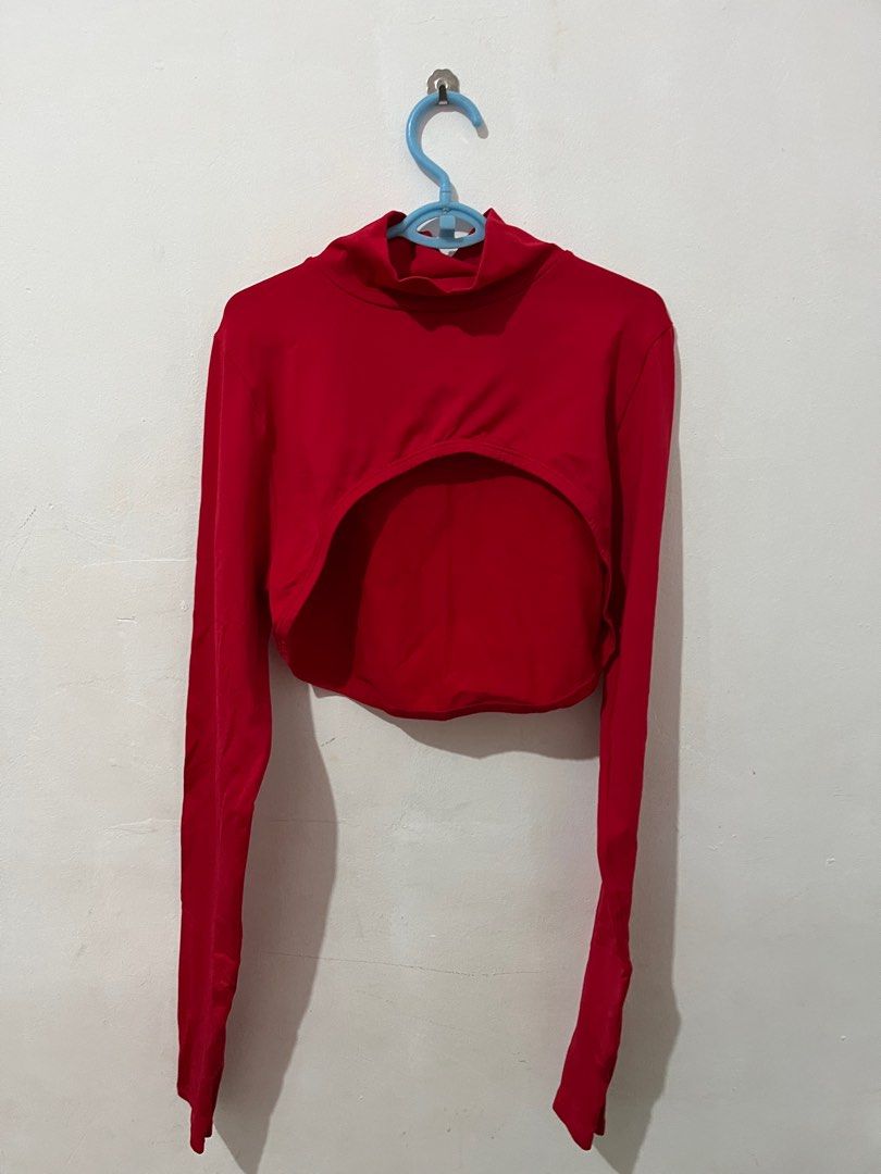 crop long sleeves activewear gym (Category: Activewear) located in Lucena. Submitted by gymd4na (Listing ID 1394195012, Image 1). Description: FABLETICS Red Crop long sleeves Perfect cover up for sports bra Size: Medium ☑️Good as new ☑️guaranteed original ➿price negotiable ☑️ships via j&t, ☑️same day shipping ☑️mod: gcash, maya or bdo 〰️Location: Lucena City, Quezon prov ➿all items are preloved and US source .
