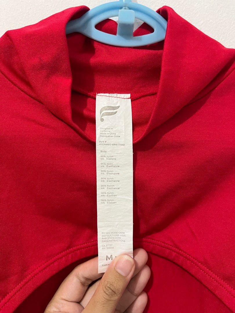 crop long sleeves activewear gym (Category: Activewear) located in Lucena. Submitted by gymd4na (Listing ID 1394195012, Image 3). Description: FABLETICS Red Crop long sleeves Perfect cover up for sports bra Size: Medium ☑️Good as new ☑️guaranteed original ➿price negotiable ☑️ships via j&t, ☑️same day shipping ☑️mod: gcash, maya or bdo 〰️Location: Lucena City, Quezon prov ➿all items are preloved and US source .