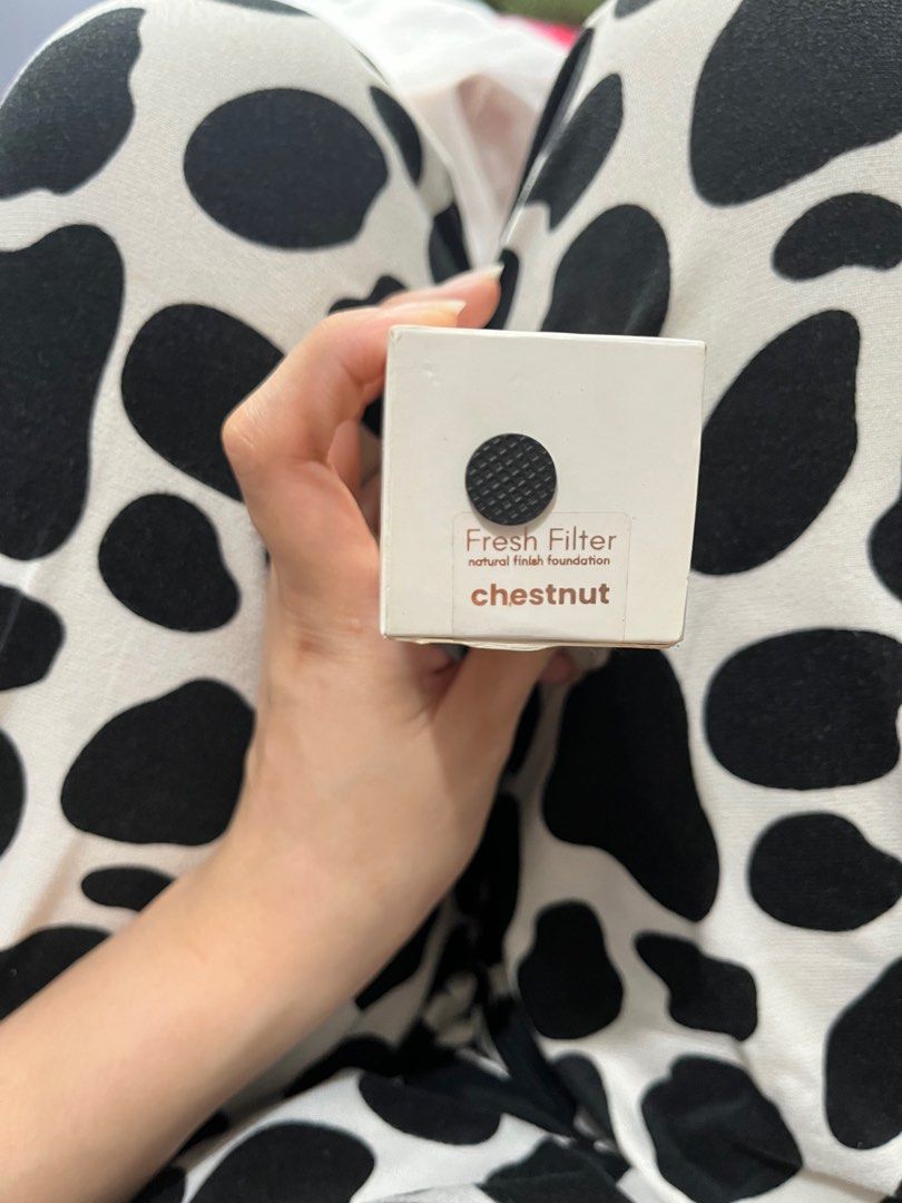 DETAIL FRESH FILTER FOUNDATION (Category: Makeup) located in Manila. Submitted by margouxz (Listing ID 1394065583, Image 3). Description: hello po! never been used po na foundation, namali lang po ng shade baka po may want bumili hehhe! rs: school tuition.