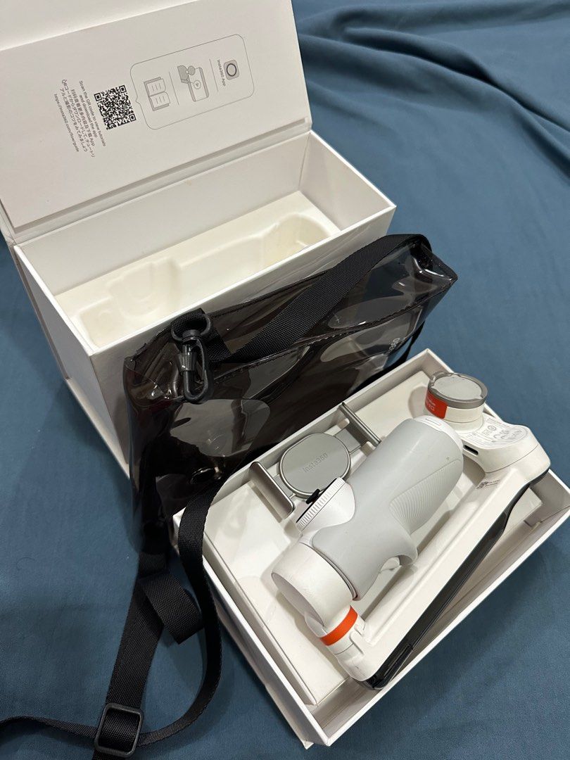 Insta360 Flow 2 Pro AI-Filmmaker Mobile Gimbal Smartphone Stabilizer (Category: Other Mobile & Gadget Accessories) located in Manila. Submitted by jaydeeyuri (Listing ID 1394090767, Image 3). Description: Insta360 Flow 2 Mobile Gimbal Smartphone Stabilizer.