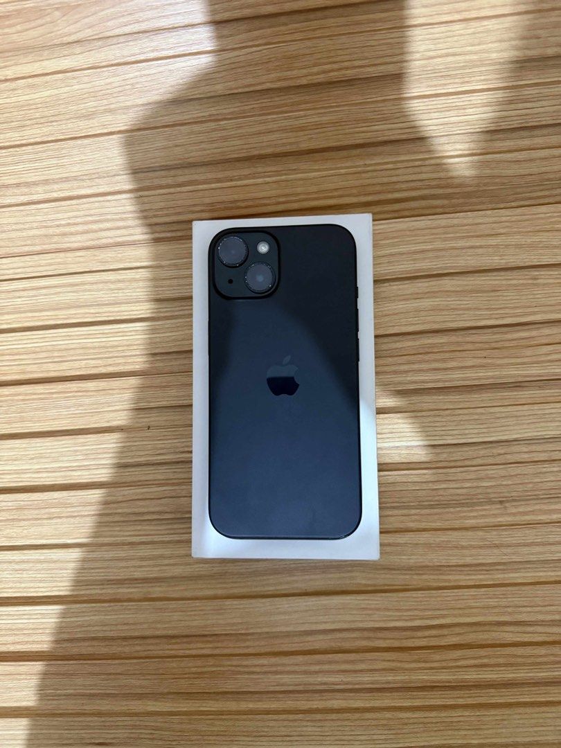 Iphone 15 256gb (Category: iPhone 15 Series) located in Malolos. Submitted by areamarda81460 (Listing ID 1394144514, Image 2). Description: FOR SALE OR SWAP TO OTHER IPHONES Iphone 15 A16 bionic chip 6/256gb Sim + Esim 90% Battery Health w 5 free cases & extra privacy tempered minor issue : dent on frame + outer lens frame scuffs warranty until feb 17, 2026 rfs : change of mind pm for offers or more details meetup around bulacan or manila.