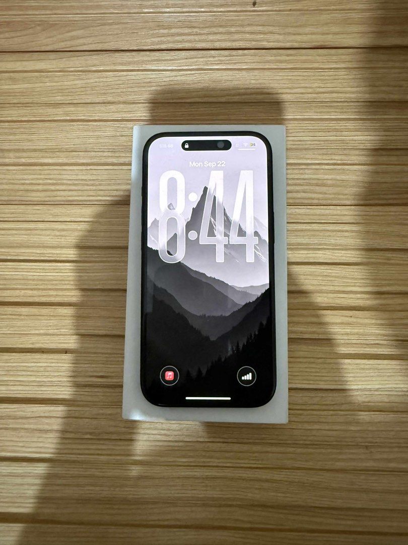Iphone 15 256gb (Category: iPhone 15 Series) located in Malolos. Submitted by areamarda81460 (Listing ID 1394144514, Image 1). Description: FOR SALE OR SWAP TO OTHER IPHONES Iphone 15 A16 bionic chip 6/256gb Sim + Esim 90% Battery Health w 5 free cases & extra privacy tempered minor issue : dent on frame + outer lens frame scuffs warranty until feb 17, 2026 rfs : change of mind pm for offers or more details meetup around bulacan or manila.