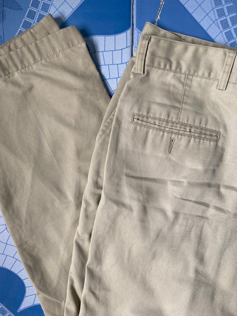 Khaki Pants (Category: Jeans) located in Quezon City. Submitted by denjayc (Listing ID 1394047932, Image 2). Description: Waistline: 32 Leg Opening: 22 Length: 41 Issues: Check Pics.