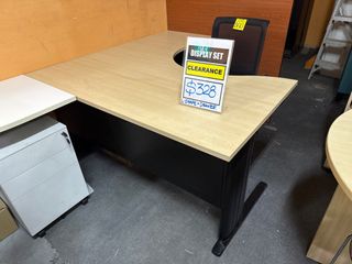(Category: ) located in . Submitted by edward_lcf_furniture_store (Listing ID 1394052957, Image 1). Description: .