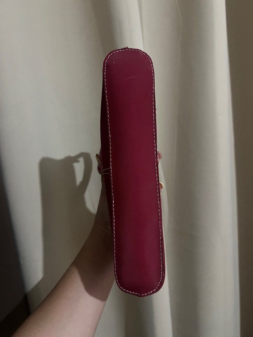 Lacoste Kili (Category: Luxury Bags & Wallets) located in Dagupan City. Submitted by nicacloset.ph (Listing ID 1394027504, Image 3). Description: Preloved Lacoste Kili signs of use rubber lining.