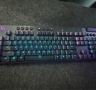 Teclado mecánico inalámbrico Logitech G913