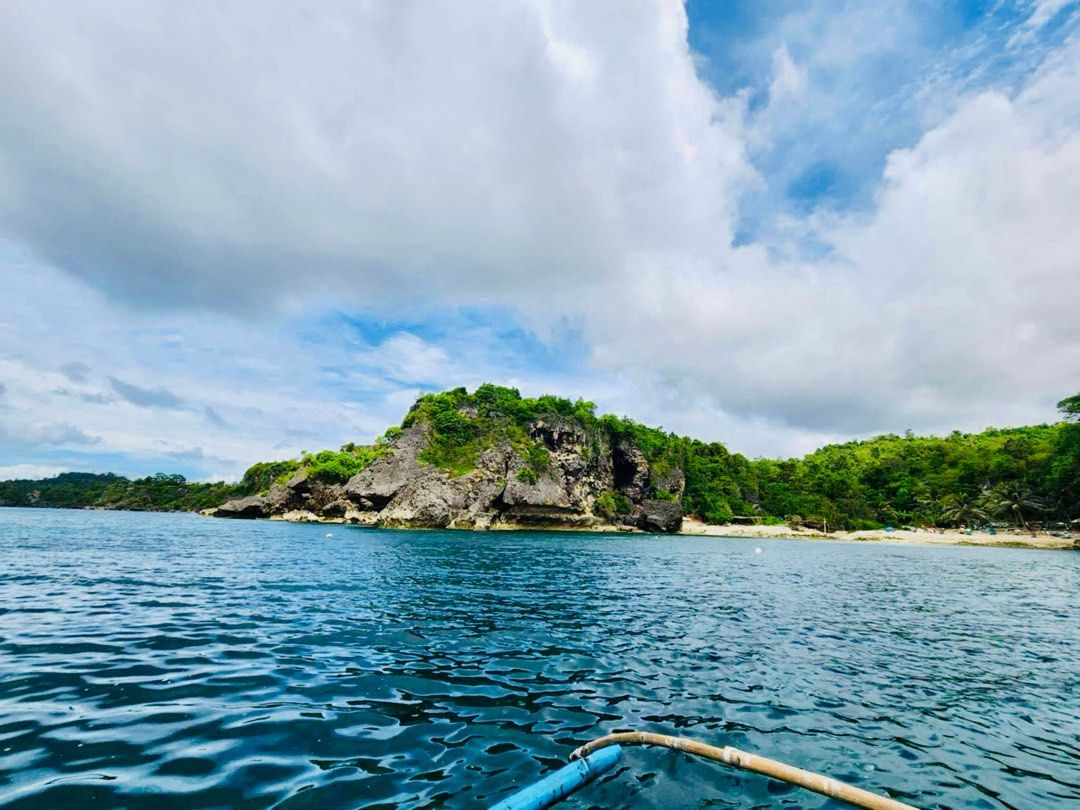 Lot for Sale (Category: Lot) located in Quezon City. Submitted by mandyqc (Listing ID 1394013007, Image 2). Description: Lot for sale 13,043 sq.m only for 1,800 pesos per sq meter with cliff overlooking the ocean good for resort development located at Bagacay Lower Cabangcalan Lazi Siquijor *Open to Broker send DM.